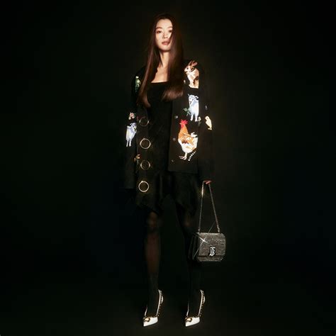 Burberry Taps Jun Ji.